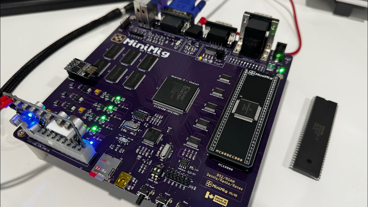 Minimig v1.98 ITX - 10 units - AMiCube YouTube snapshot